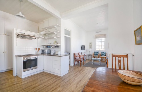 Kalk Bay Apartamento | Sunny Windsor Apt in the heart of Kalk Bay