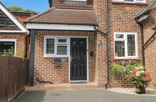 Chipstead Casa | Sunnyfield Cottage