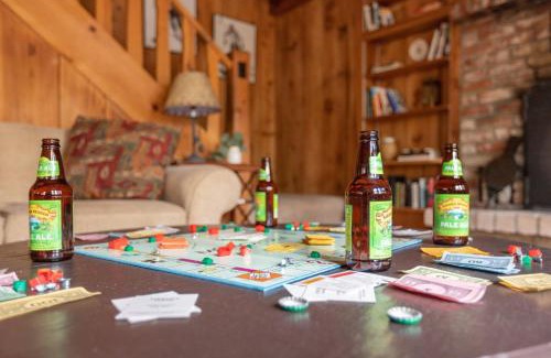 Pineland Casa | Sunnyside by AvantStay Charming Lake Tahoe Chalet on Tahoes West Shore