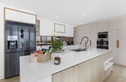Sellicks Beach Casa | Sunnyside by Wine Coast Holiday Rentals - Be sure to escape and stay at beautiful ”Sunnyside.”