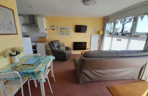 Great Yarmouth Chalet De Esquí | 'Sunnyside' Chalet, walk to the beach & close to Norfolk broads - pet friendly!