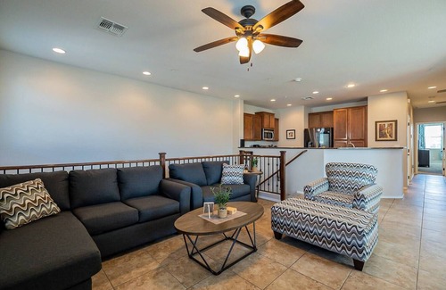 Power Ranch Condominio | Sunnyside Condo - 5 pools | outdoor sports | BBQ