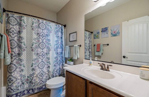 Power Ranch Condominio | Sunnyside Condo - 5 pools | outdoor sports | BBQ