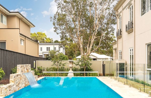 North Turramurra Casa | 'Sunnyside' - Grand Turramurra Mansion with pool, cinema, butlers kitchen, the perfect entertainer!