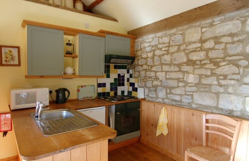 Taunton Cabaña | SUNNYSIDE, pet friendly, country holiday cottage in Taunton