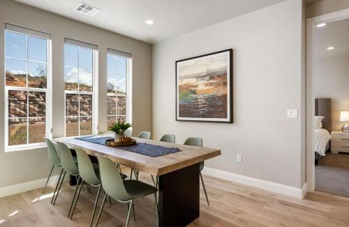 Washington Casa | Sunnyside Retreat at Escondido townhouse