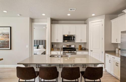 Washington Casa | Sunnyside Retreat at Escondido townhouse