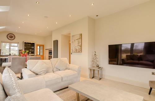Blackburn Cabaña | Sunnyside Shreyas, RIBCHESTER