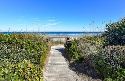 Sea Dunes Apartamento | Sunnyside Up Townhome at Sea Dunes - Ocean View & Next to Pool - B6 Up