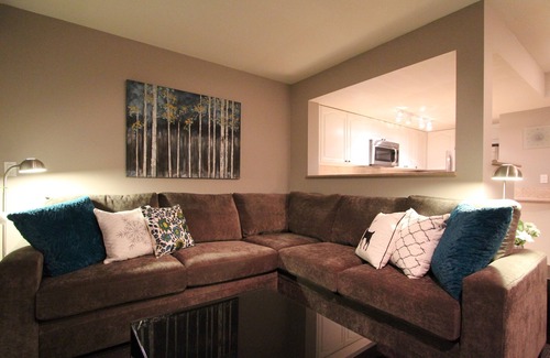 Village North Condominio | Sunpath Condos by Whistler Retreats