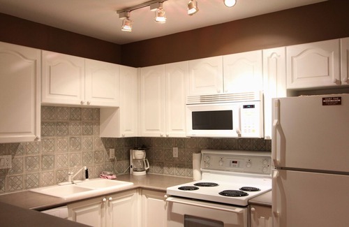 Village North Condominio | Sunpath Condos by Whistler Retreats