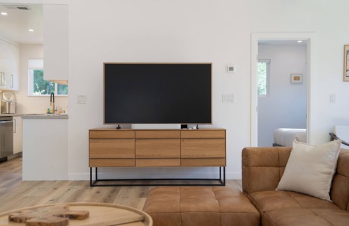 Monterey Casa | Sunridge Lookout by AvantStay | Big Backyard Oasis + Patio, Central Location