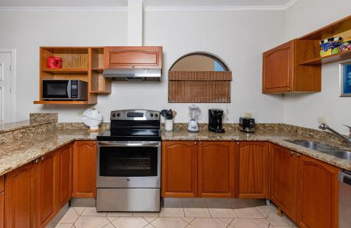 Tamarindo Apartamento | Sunrise 20- 3 Bedroom Ocean View Penthouse Condo