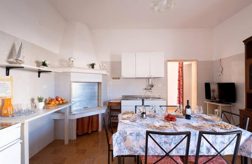La Strea Casa | Apartamento Sunrise en villa con aparcamiento privado y clima