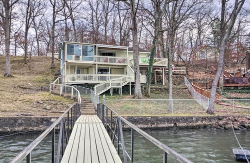 Sunrise Beach Cabaña | Sunrise Beach Cottage w/ Dock & Boat Launch!