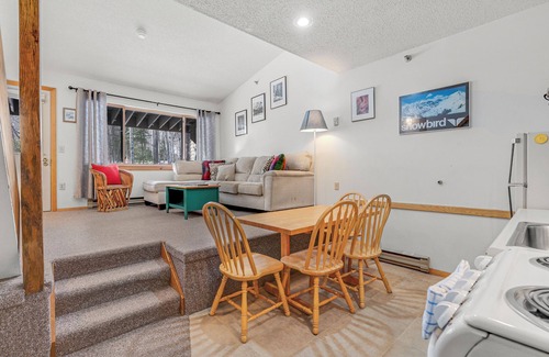Sunday River Area Condominio | Sunrise C-106 Ski In Ski Out Condo
