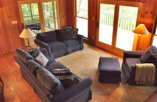 Big Canoe Casa | Sunrise Cabin | Serene Views + Screened Deck + Fireplace + Community Golf, Tennis & Trails