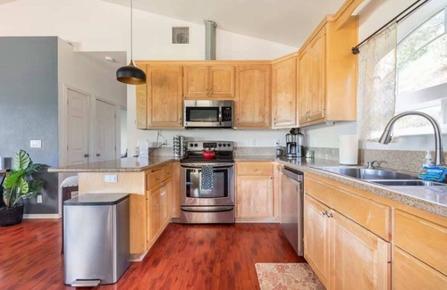 Mariposa Cabaña | Sunrise Cottage near Yosemite National Park