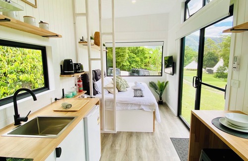 Wilsons Creek Casa | Sunrise Getaway At Heartland