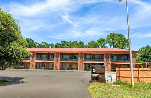 Albany Hotel | Sunrise Inn By OYO Albany