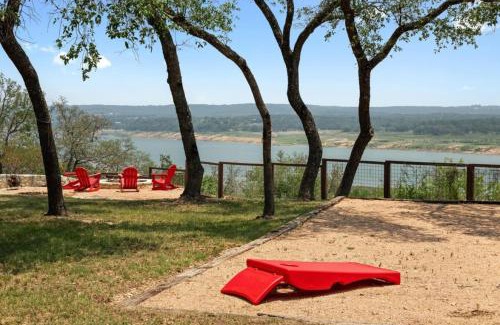 Spicewood Casa | Sunrise Lodge - Daybreak Cottage