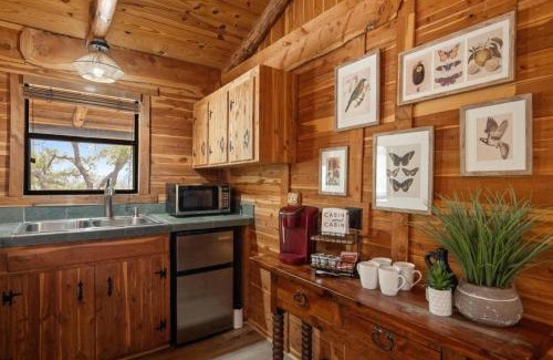 Spicewood Casa | Sunrise Lodge - Daybreak Cottage