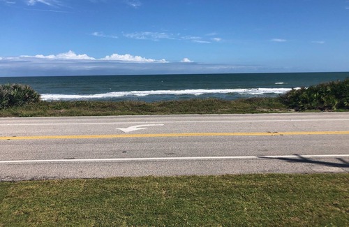 Ormond Beach Plaza Casa | “Sunrise Memories“ Beachfront Pool Paradise.