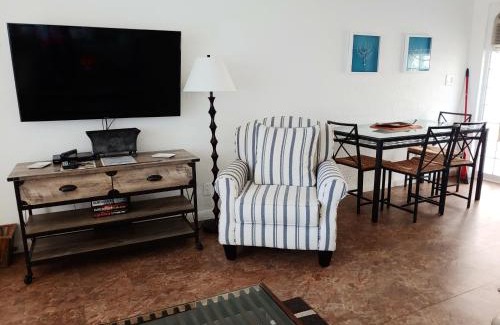 Hillsboro Beach Apartamento | Sunrise Ocean Suites