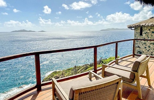 East End Apartamento | Sunrise Oceanview Suite in BVI