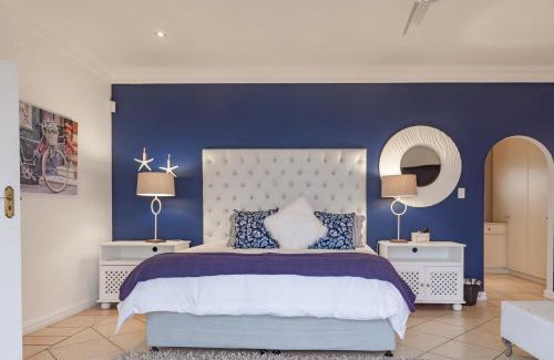 Umzumbe Casa | Sunrise on Stiebel Rocks