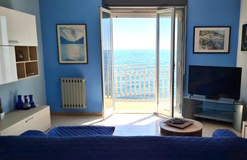 Praiola Apartamento | Sunrise on the sea