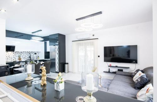 Sarud Apartamento | Sunrise Palace