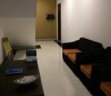 Dalupotha Cama Y Desayuno | Sunrise Palace Negombo