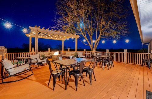 Greenwich Casa | Sunrise Ranch - A Peaceful Country Stay + Hot Tub