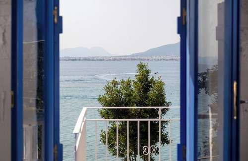 Paralia Vergas Apartamento | Sunrise seaside retreat Apartment in Almyros, Kalamata