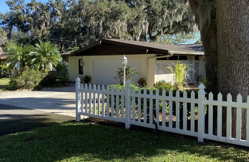 Fruitland Park Casa | Sunrise Serenity! Welcome Home!