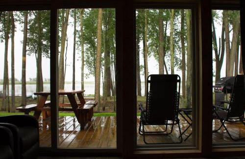 Au Gres Casa | Sunrise Shore