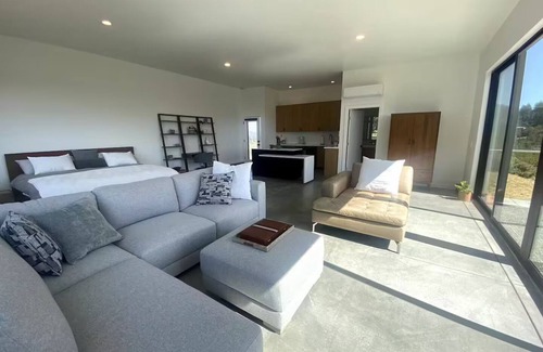 Sonoma Apartamento | Sunrise studio in tranquil Glen Ellen with AC, WiFi, panoramic views