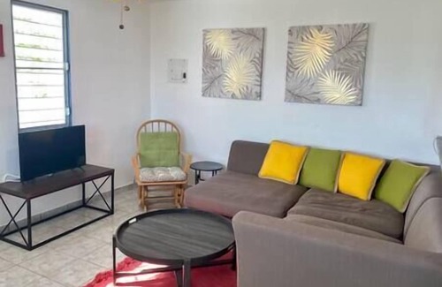 Ensenada Apartamento | Sunrise Suite- King bed/Full kitchen