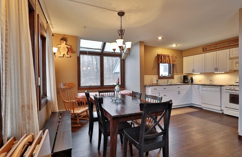Central Vermont- Killington Condominio | Sunrise Timberline: 3br, 2ba Ski In/ski Out Condo 3 Bedroom Condo