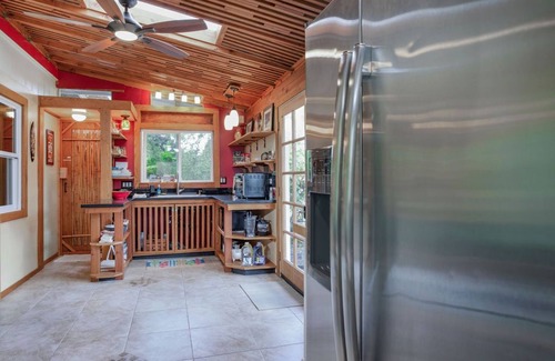 Kehena Casa | Sunrise Tropical Garden Getaway