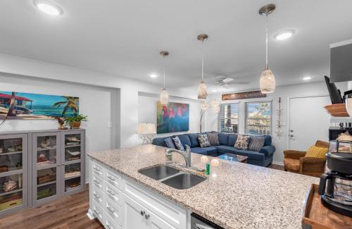 Port Aransas Casa | Sunrise Villas Condos