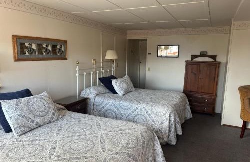 Lakeside Hotel | Sunrise Vista Inn