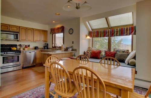 Central Vermont- Killington Casa | Sunrise: West Glade-J2