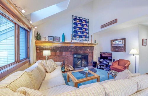 Central Vermont- Killington Apartamento | Sunrise: West Glade-H2
