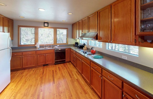 Overlook Park Casa | 13 Rhododendron Lane: 3 BR / 2. 5 BA en casa en Sunriver, capacidad para 7
