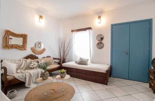 Agios Prokopios Apartamento | Sunrock Suites - Villa Gerani