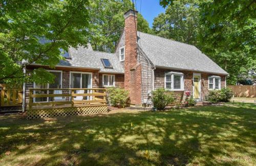 North Eastham Casa | Sunroom Expansive Patio Fenced Yard