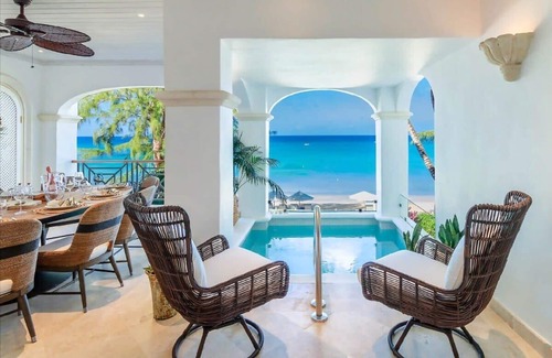 Old Trees Bay Apartamento | Sunset 104 in St James by Personal Villas - Plunge Pool and Beach Access
