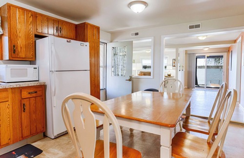 Cayuga Cabaña | Sunset Bay: "Un pintoresco bungalow junto al lago"